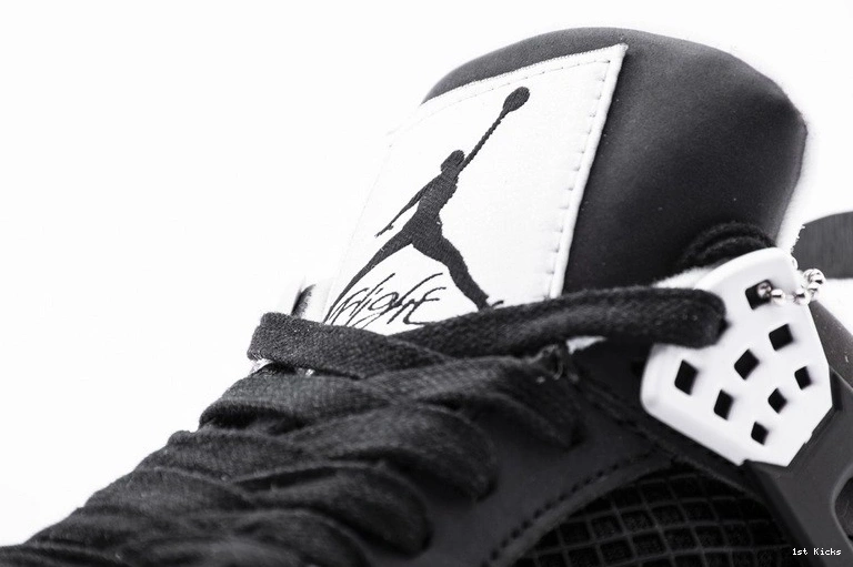 Jordan Pack 4 Fear Retro 626969-030  0404